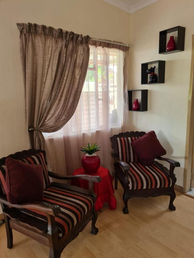 Christa'S Place 897 Pretoria-Noord エクステリア 写真