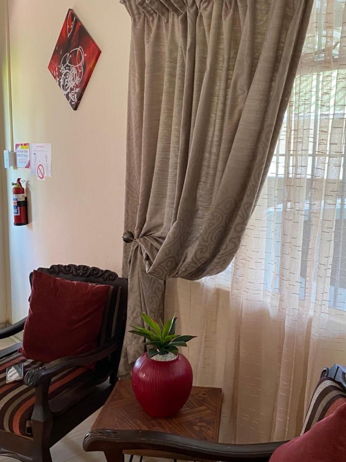 Christa'S Place 897 Pretoria-Noord エクステリア 写真