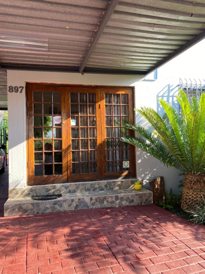 Christa'S Place 897 Pretoria-Noord エクステリア 写真